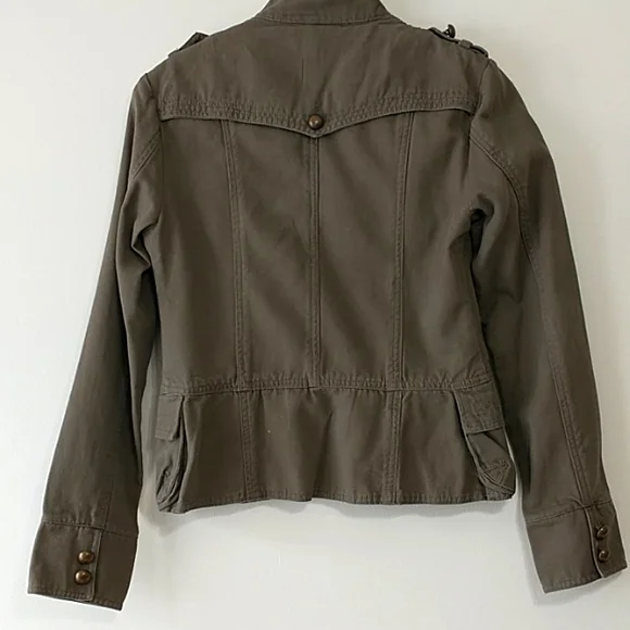 Request NWT jacket - Picture 2 of 2